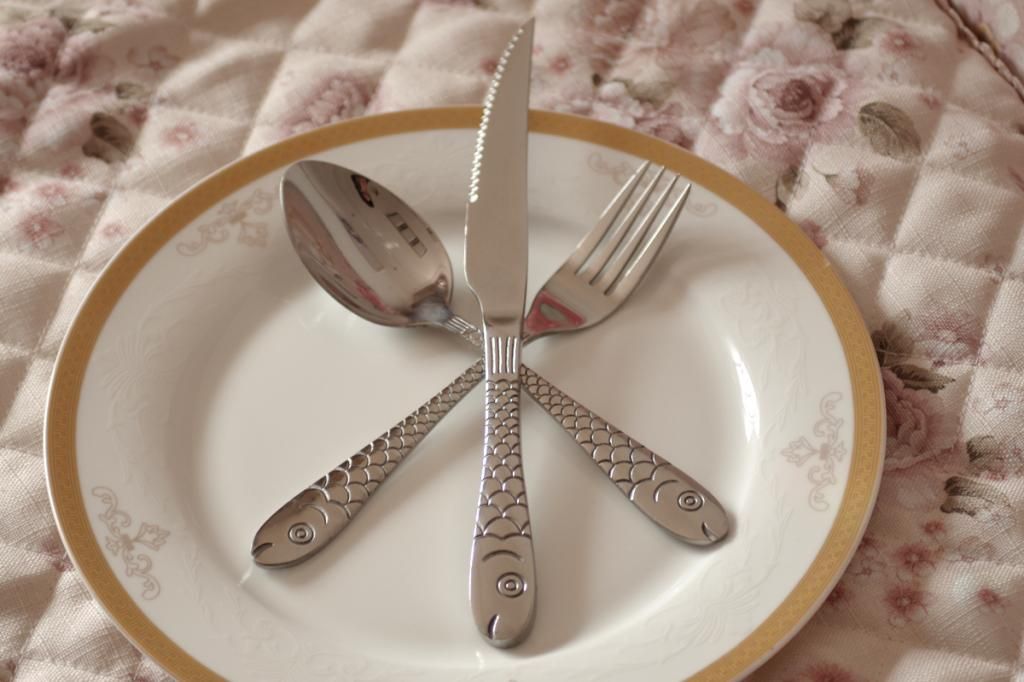 Fish pattern cutlery set,fish engraving handle cutlery set,Stainless