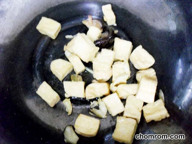 เครือข่าย คนกินเจ และมังสวิรัติ-ผัดดอกหอมเต้าหู้ทอดหอมอร่อย-3