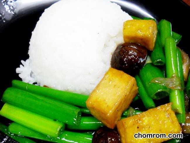 เครือข่าย คนกินเจ และมังสวิรัติ-ผัดดอกหอมเต้าหู้ทอดหอมอร่อย-7