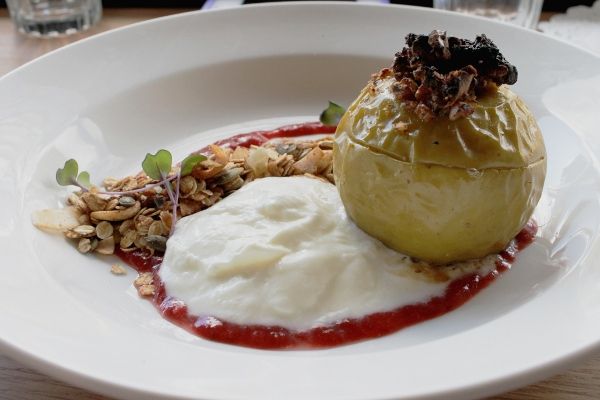 Baked apple