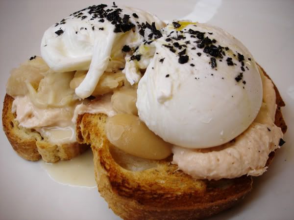 Huevos - Poached organic eggs, smoked trout pate, white beans and sourdough