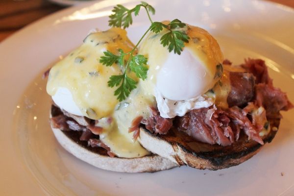 Eggs Benedict