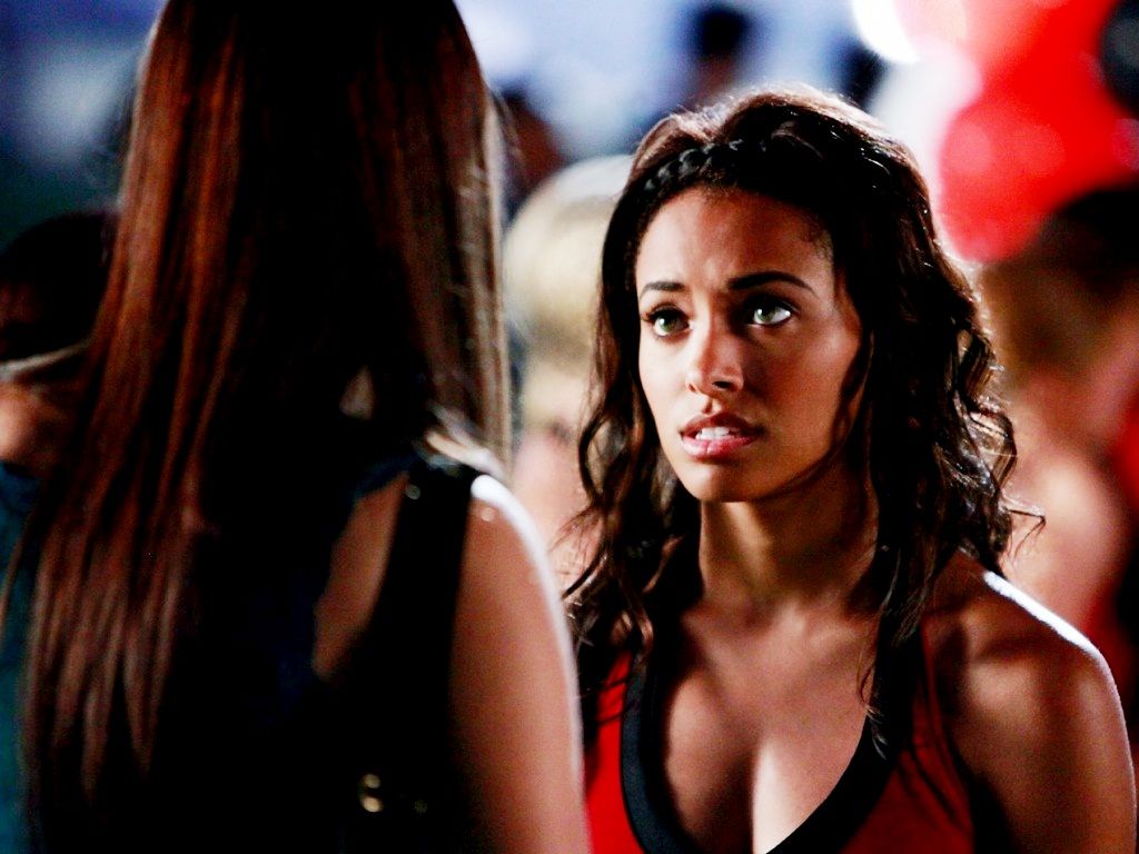  photo Bonnie-Bennett-Wallpaper-bonnie-bennett-24794315-1024-768_zpsb370edb6.jpg